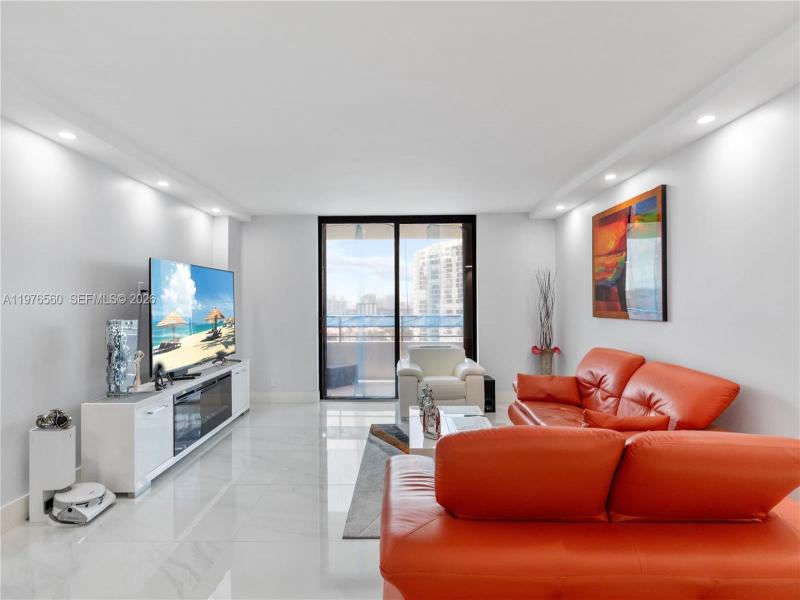 Condo for sale at Olympus Condo 1121