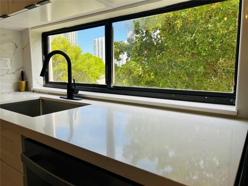 Comprar apartamento en Plaza of the Americas 427