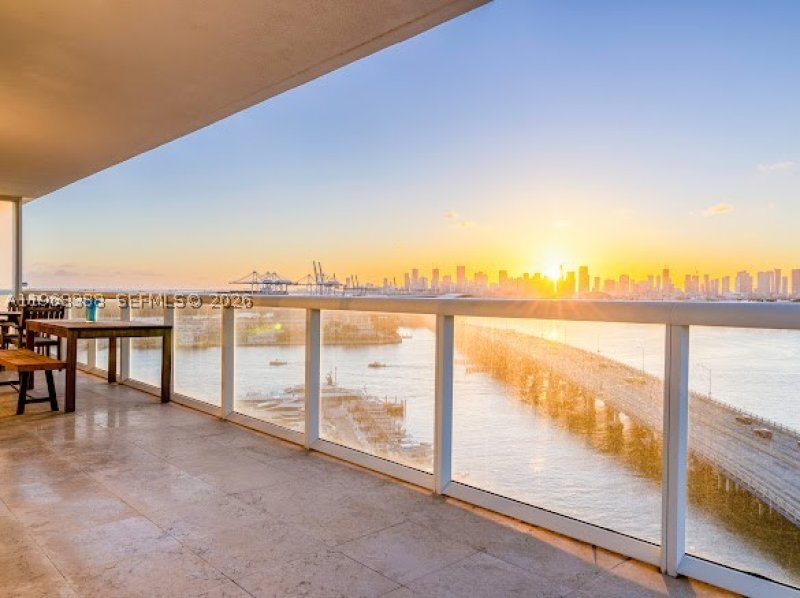 Apartment for rent at Icon South Beach 1202