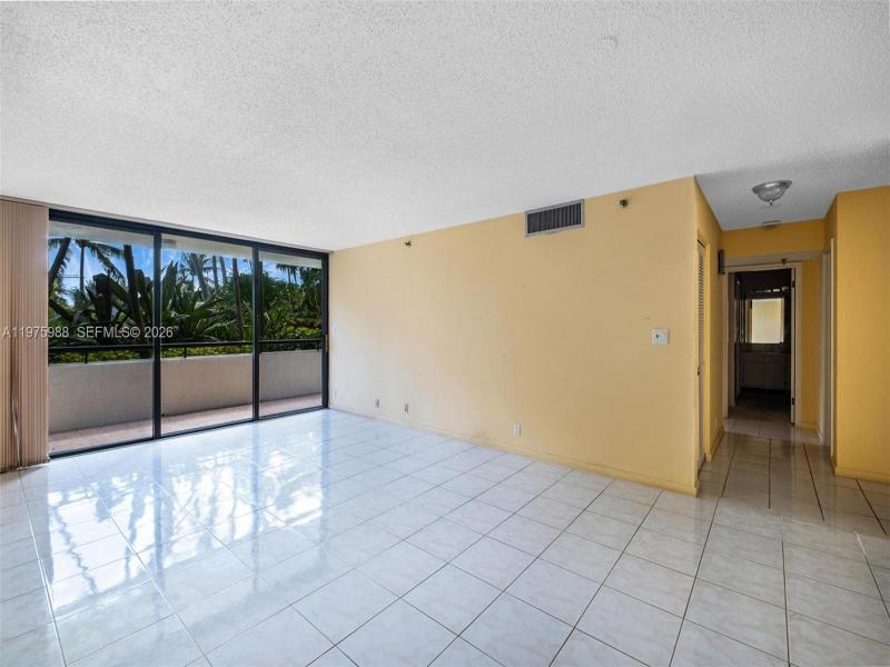 Comprar apartamento en Ocean Lane Plaza 310