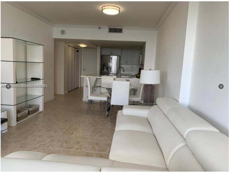 Comprar apartamento en Club Atlantis 506