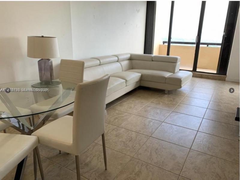 Comprar apartamento en Club Atlantis 506