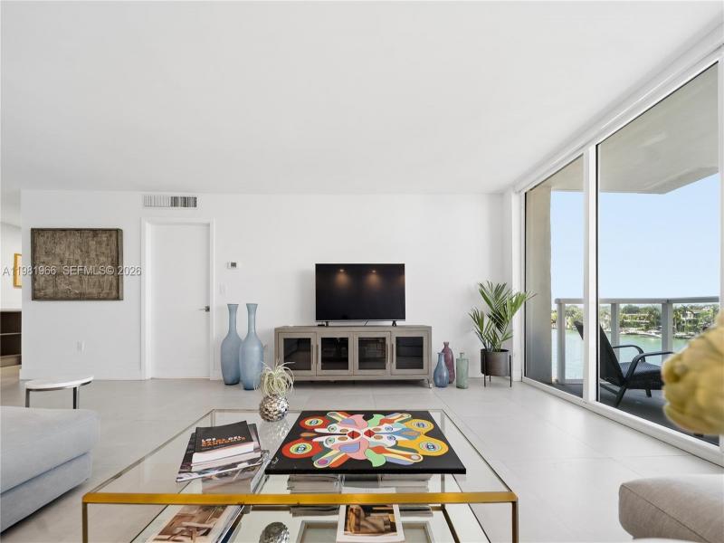 Comprar apartamento en Royal Embassy 4F