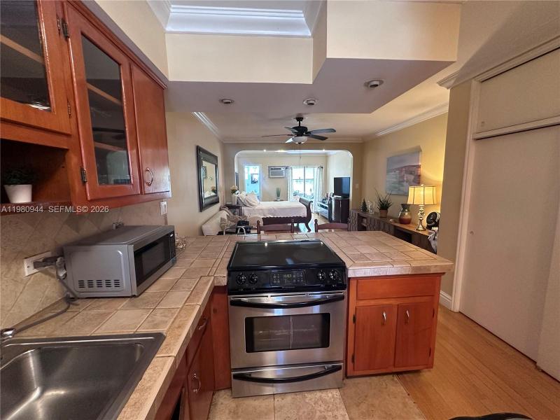 Property photo # 9