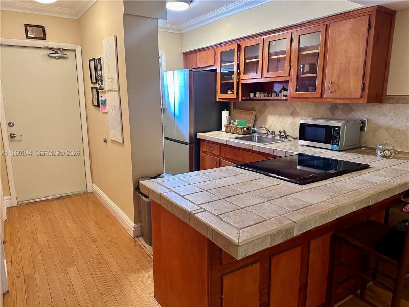 Property photo # 6