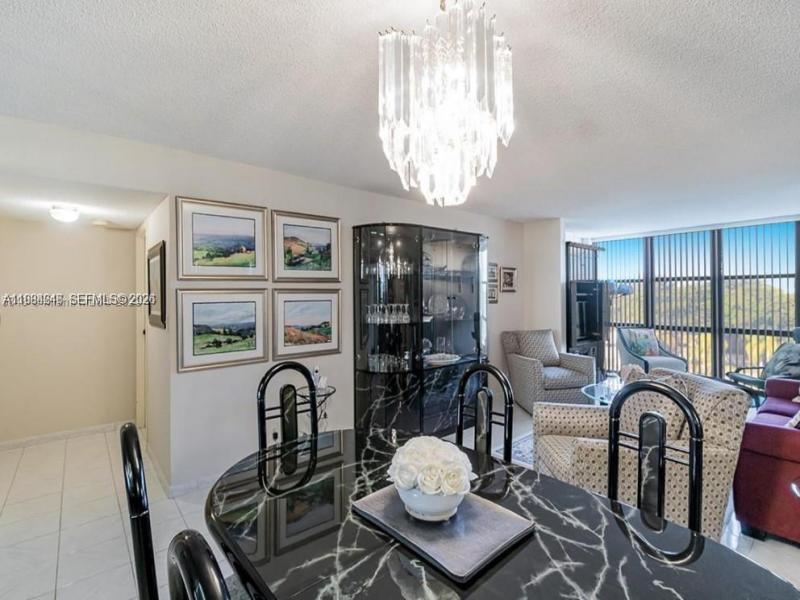 Condo for sale at Oceanview Park 527