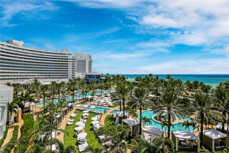 Fontainebleau III Apt #506/507