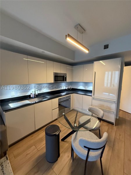Apartment for rent at 1010 Brickell 2310