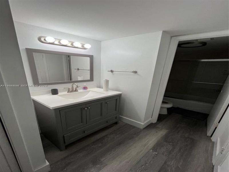 Condo for sale at Del Prado South Tower 1702