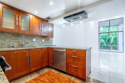 Property photo # 6