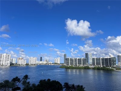 Peninsula II Apt #905