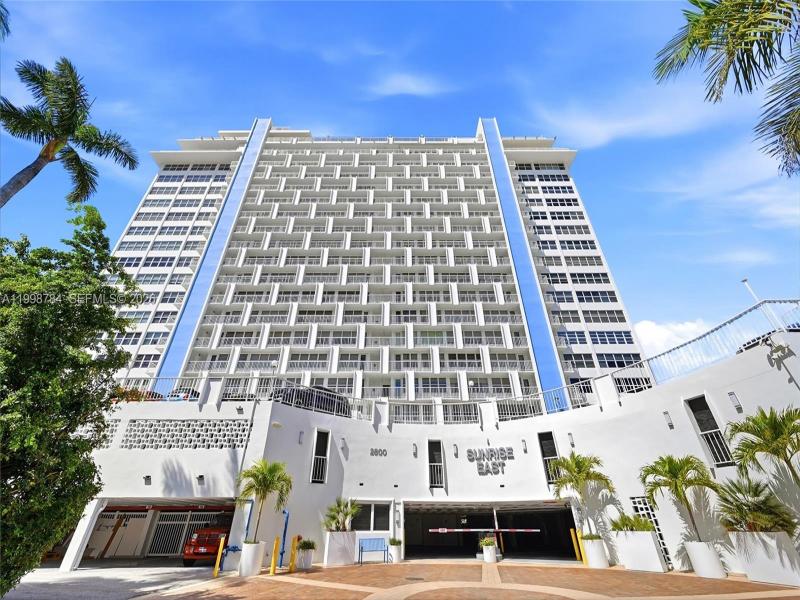 Condo for sale at Sunrise East 7F