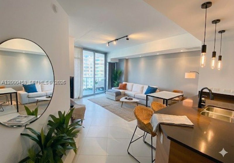 Apartment for rent at Midtown Miami 4 H1608