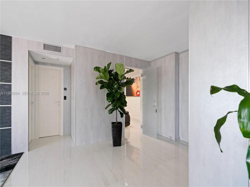 Comprar apartamento en Coastal Towers 822-23
