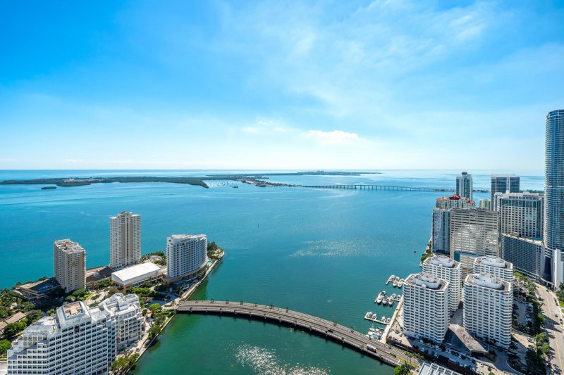 Apartment for rent at Icon Brickell Tower II 5605