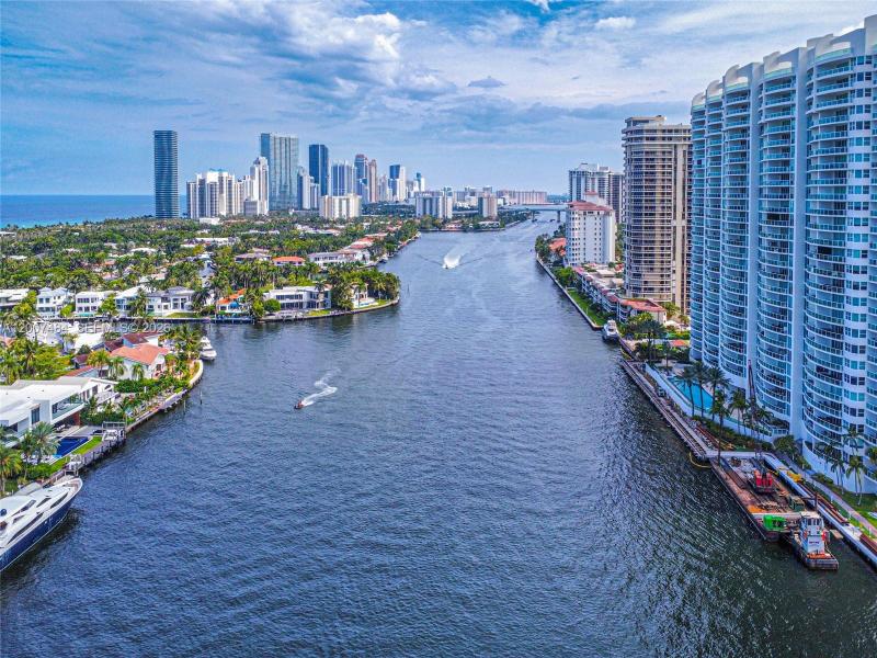 Comprar apartamento en Waterview 931