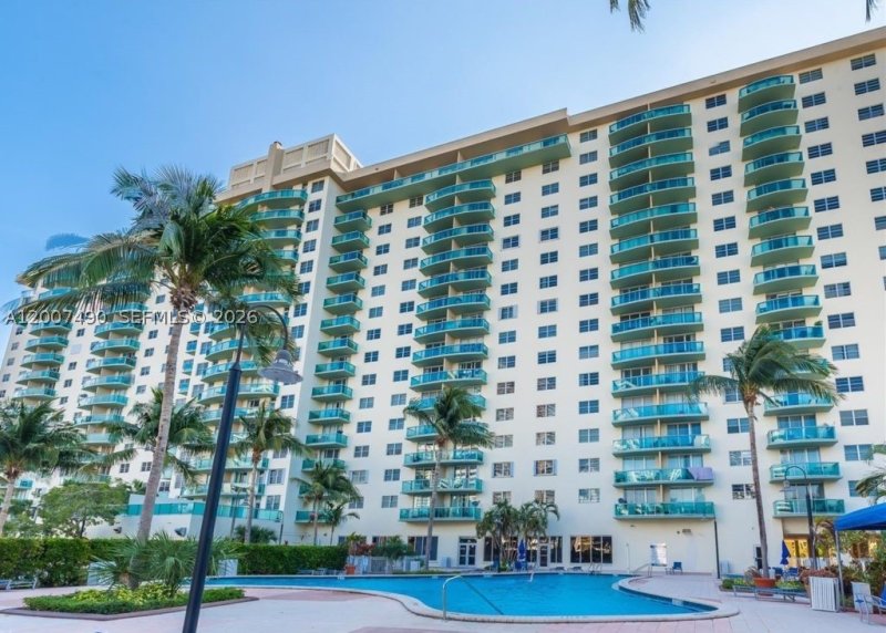 Condo for sale at Ocean View 805