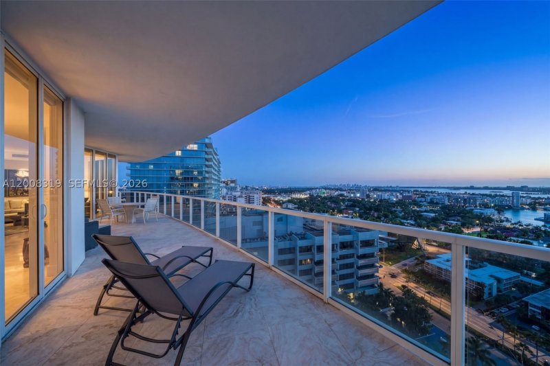 Bellini Bal Harbour Apt #2004
