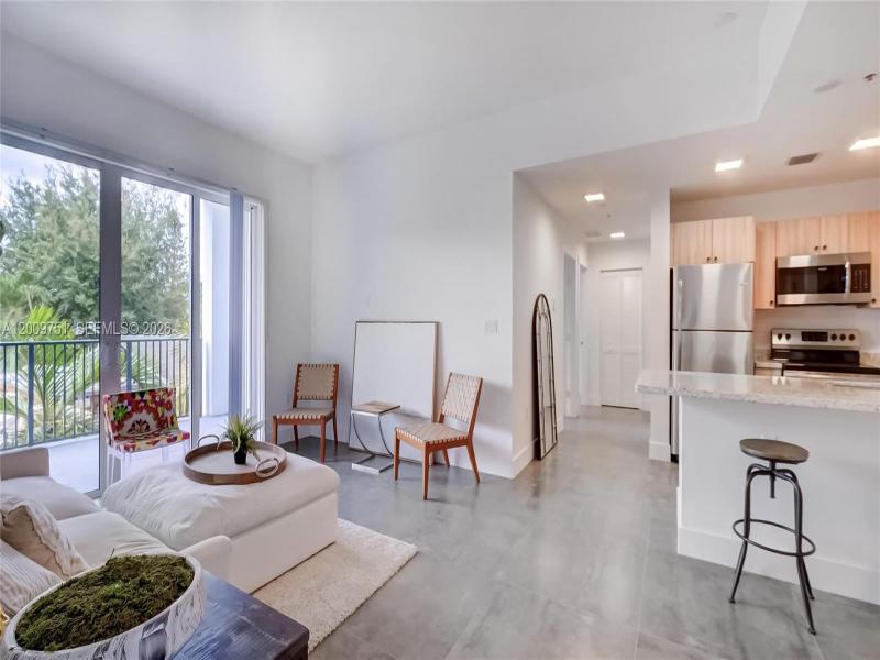 Property photo # 6