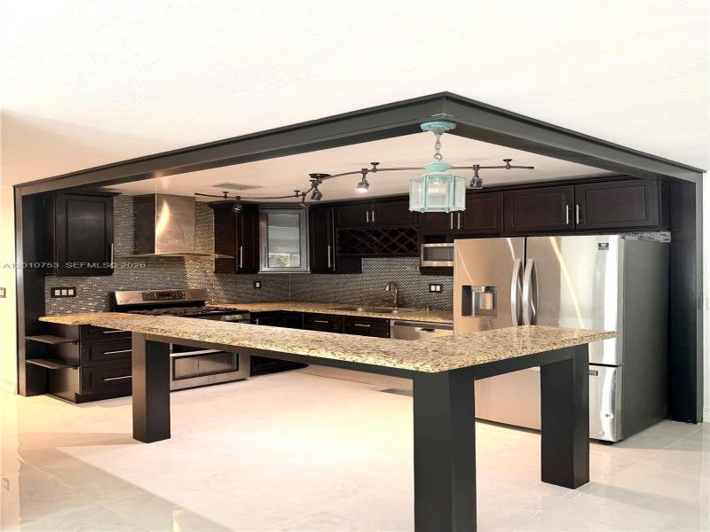 Property photo # 9