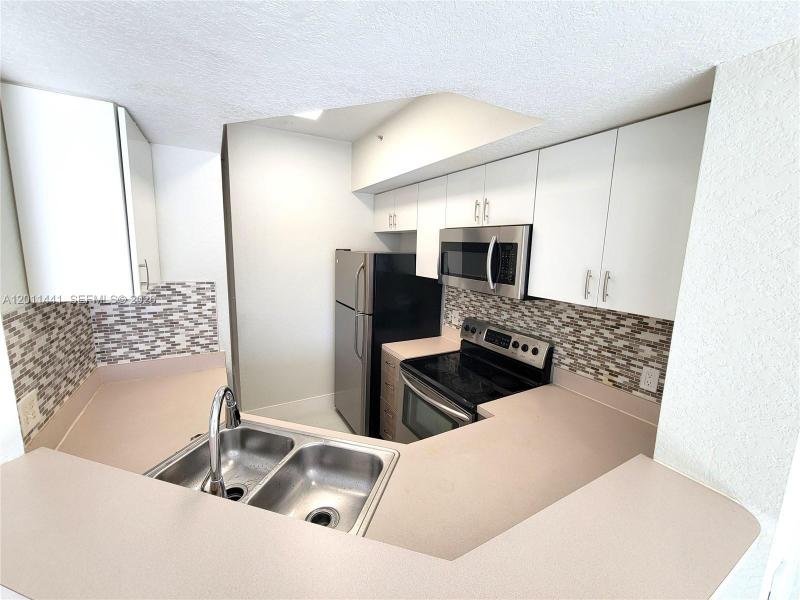 Property photo # 4