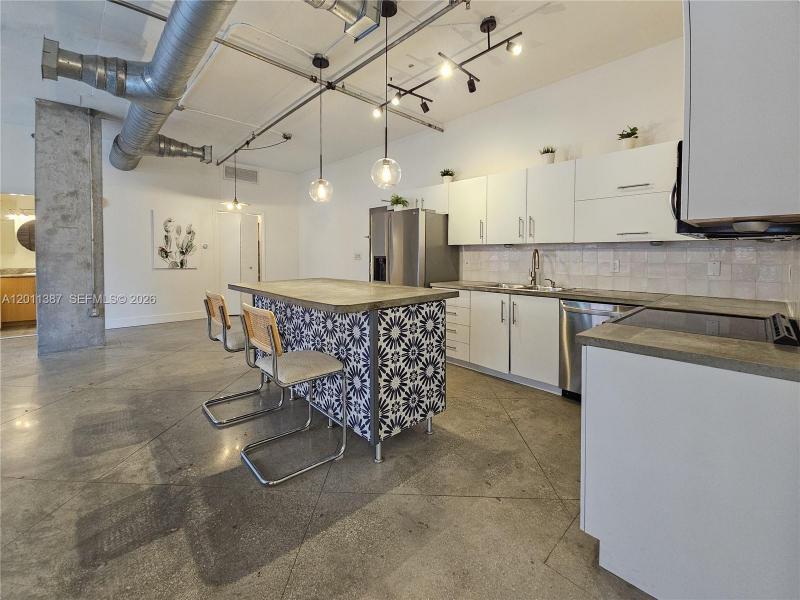 Property photo # 2
