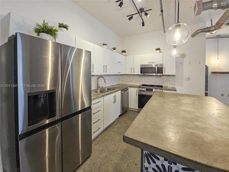 Property photo # 9