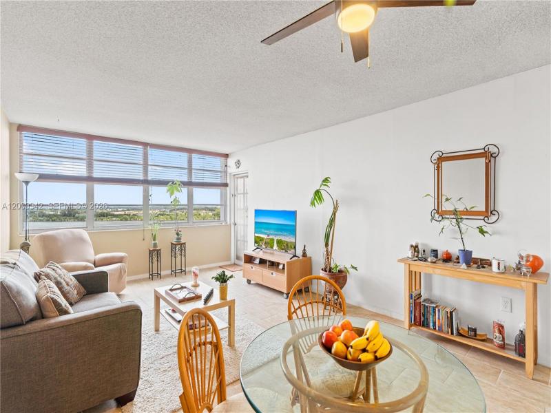 Property photo # 8