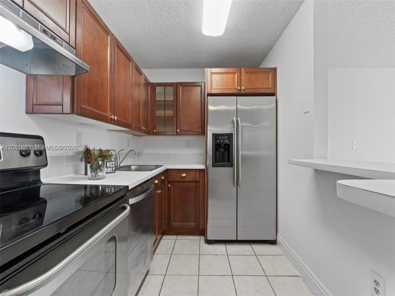 Property photo # 9