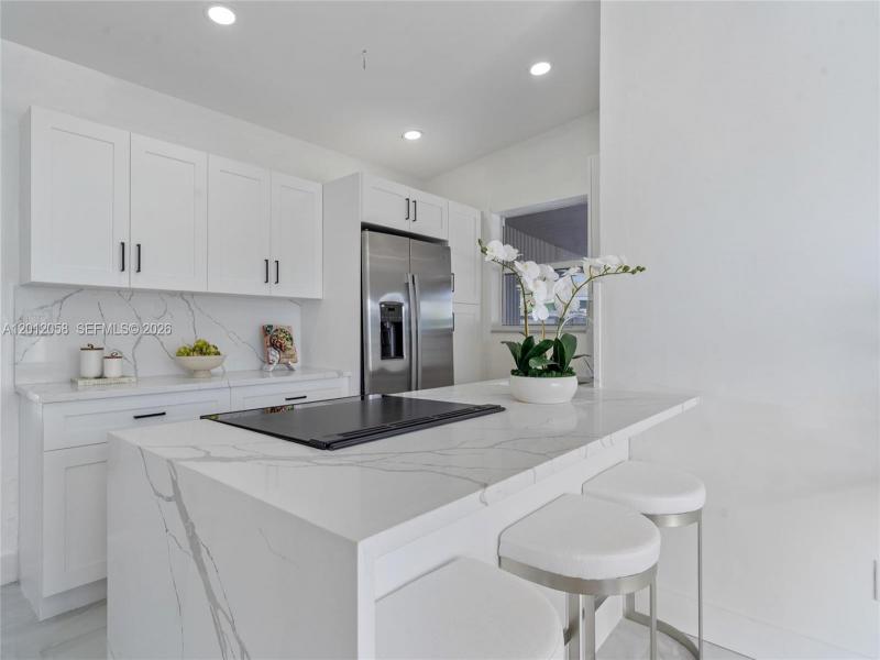 Property photo # 9