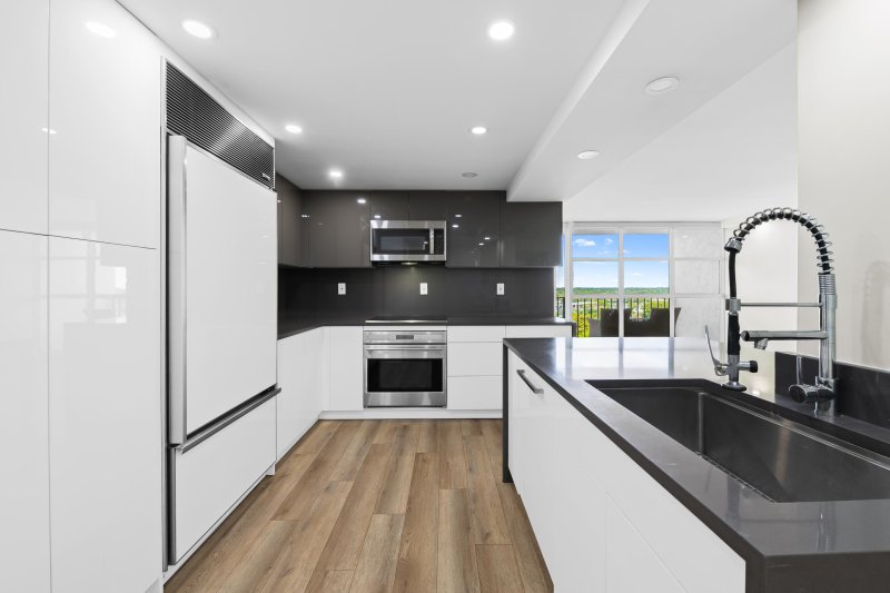 Condo for sale at Towers of Oceanview South 1029