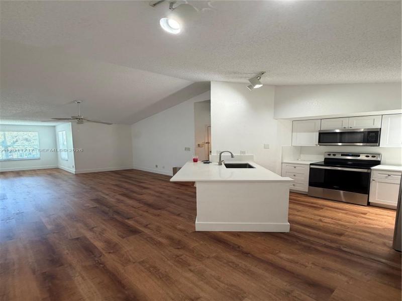 Property photo # 0