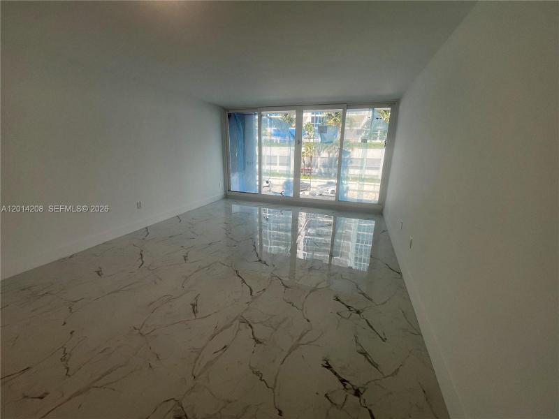Condo for sale at Alexander Towers 210