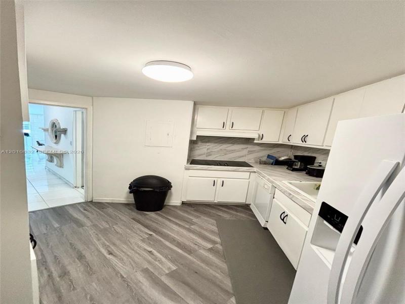 Property photo # 6