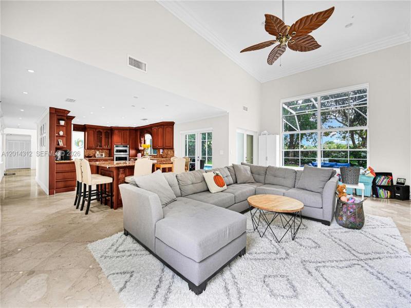 Property photo # 4