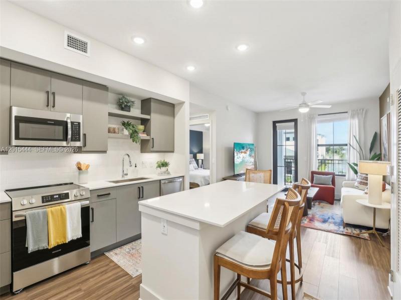 Property photo # 8