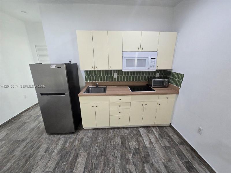 Property photo # 0