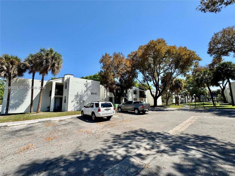 Property photo # 4