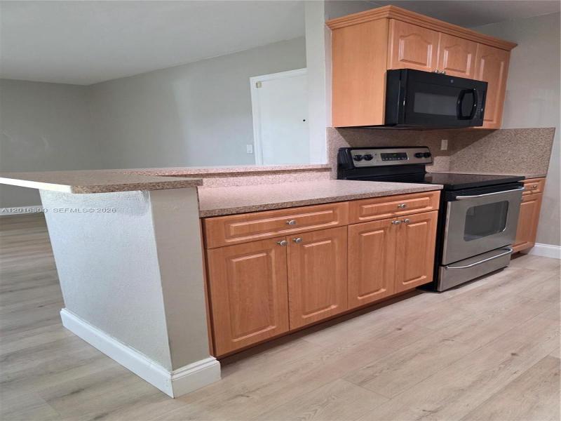 Property photo # 9