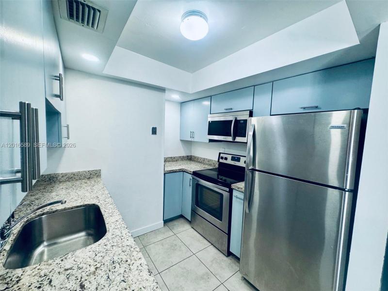Property photo # 6