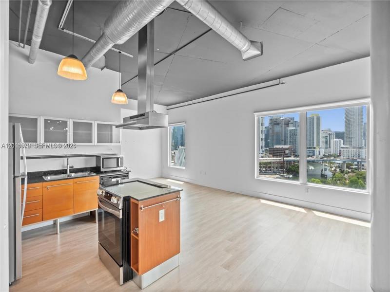 Property photo # 9