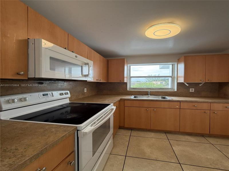 Property photo # 9