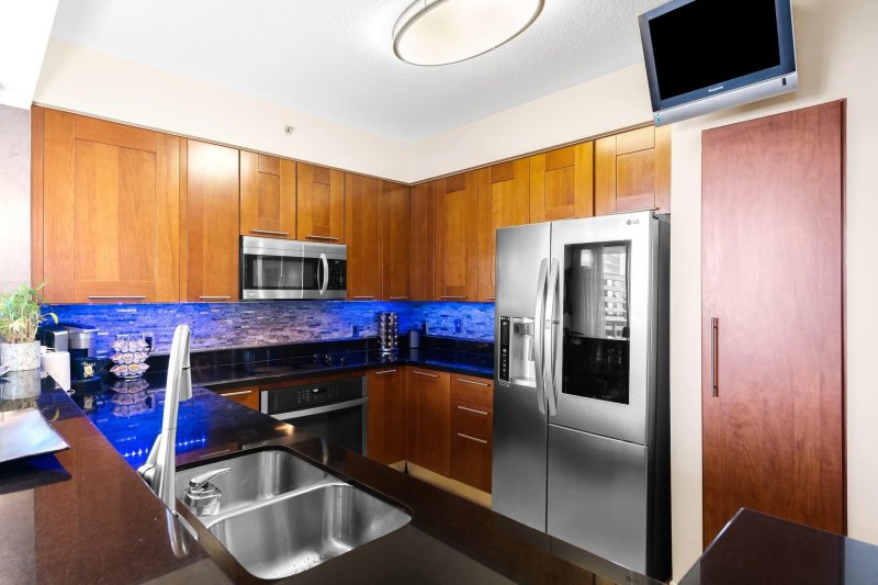 Condo for sale at 350 Las Olas Place 1870