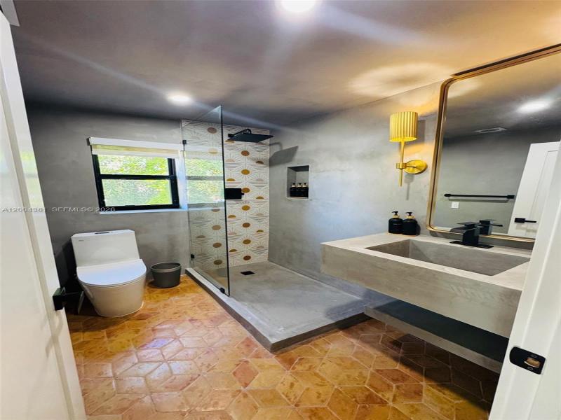 Property photo # 8