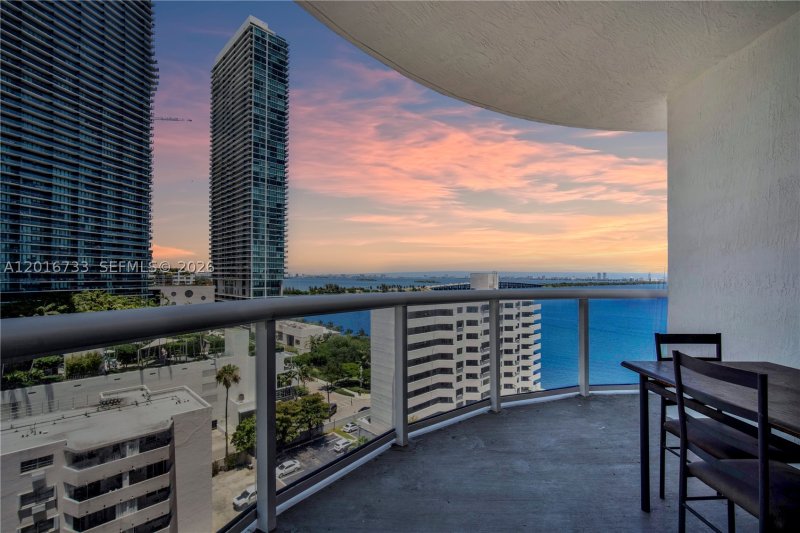 Platinum Condo Apt #1102