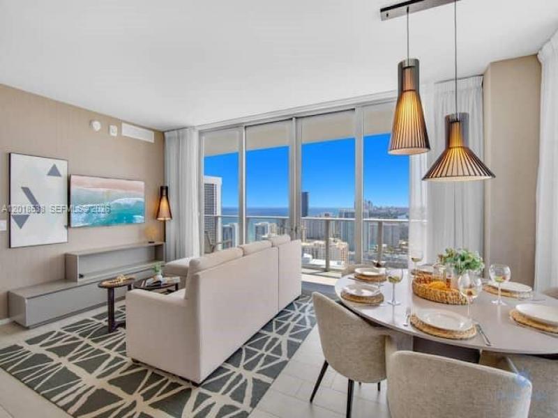 Comprar apartamento no Hyde Beach House R2708