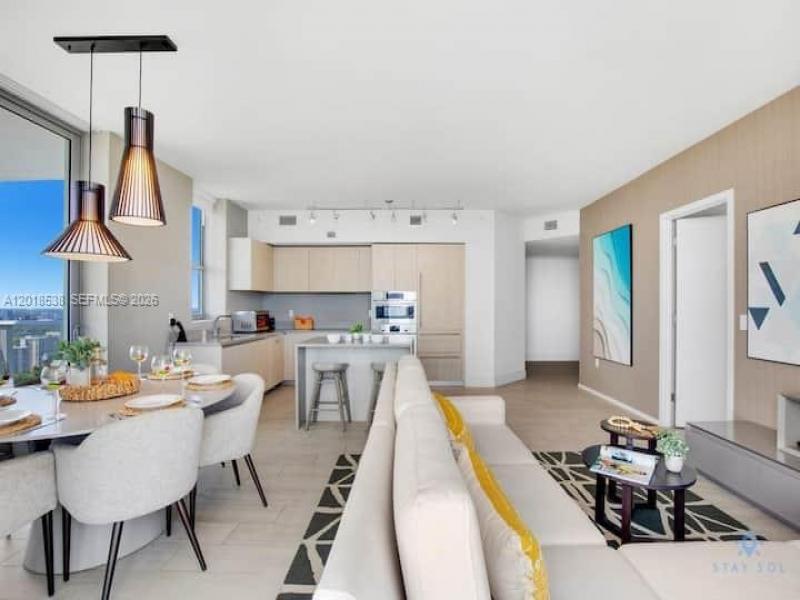 Comprar apartamento no Hyde Beach House R2708