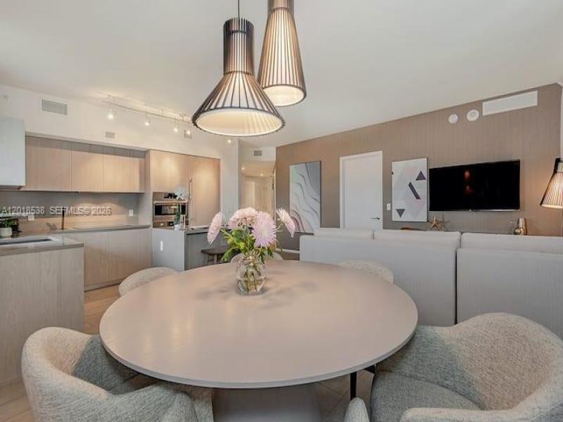 Comprar apartamento no Hyde Beach House R2708