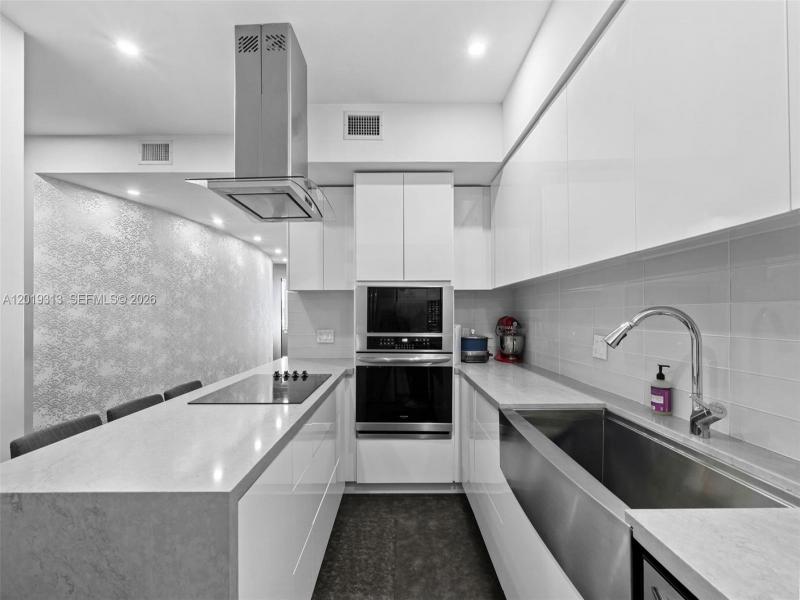 Apartment for rent at Ocean Club Resort Villa Two 404
