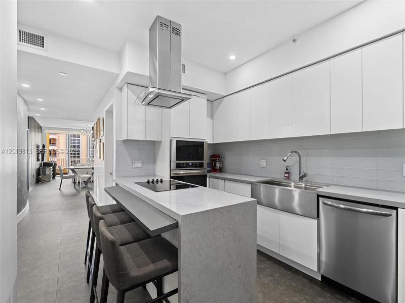 Apartment for rent at Ocean Club Resort Villa Two 404